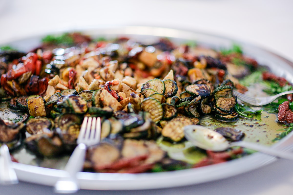 Greek salad preparation